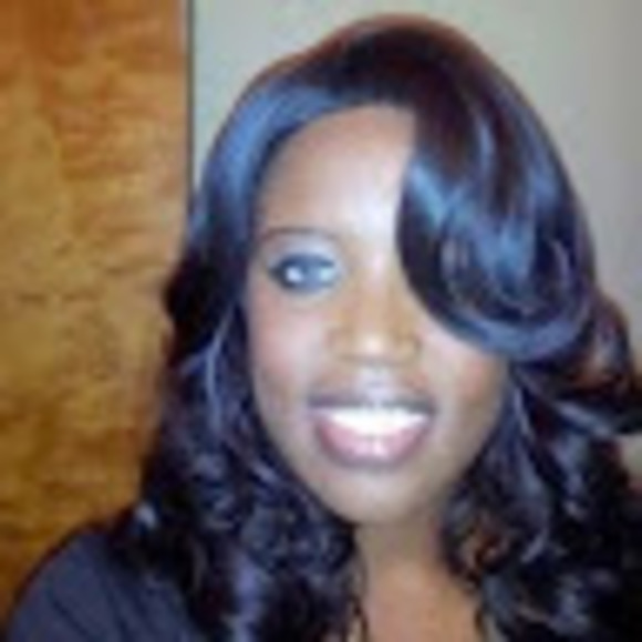 Meet your Posher, Renee - Picture 1 of 1